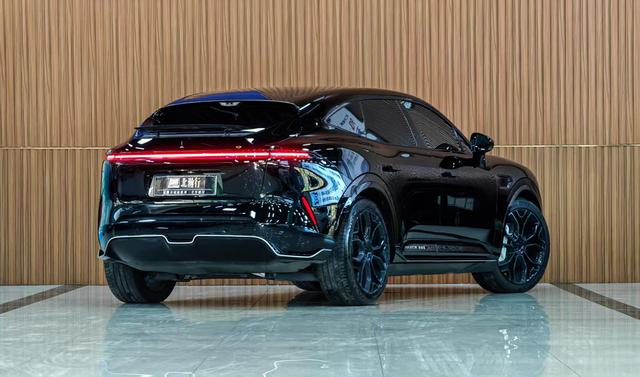 Avatr 11 2023 car image #7