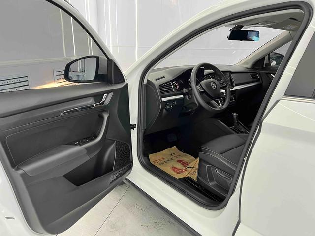 Skoda Kamiq 2022 #7 Skoda Kamiq 2022 car image #7