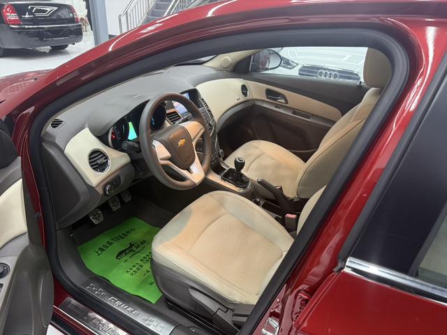 Chevrolet Cruze 2015 immagine di auto #7