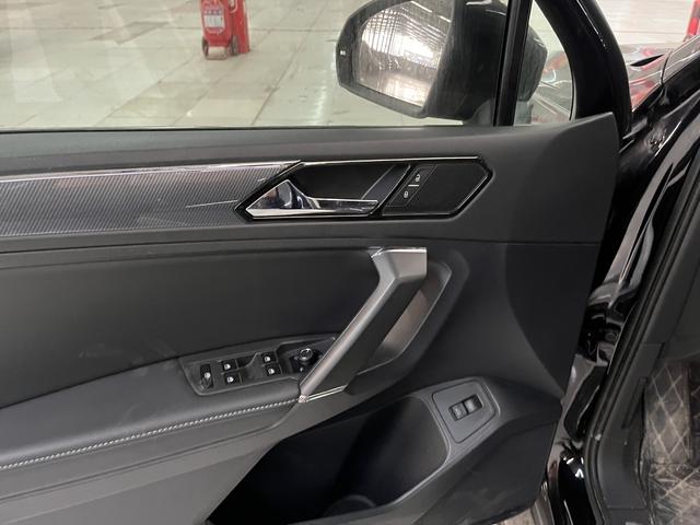Volkswagen Tiguan L 2020 car image #7