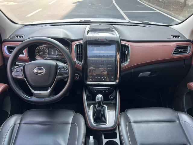 SWM X7 2016 imagem de carro #7