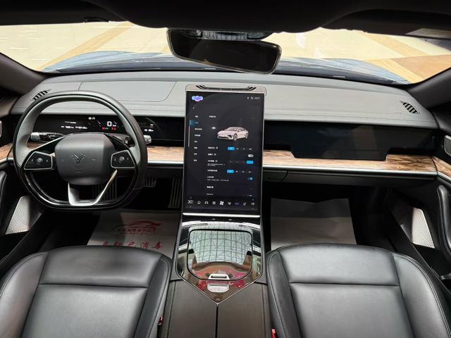 哪吒汽车 哪吒S 2023 汽车图片 #7