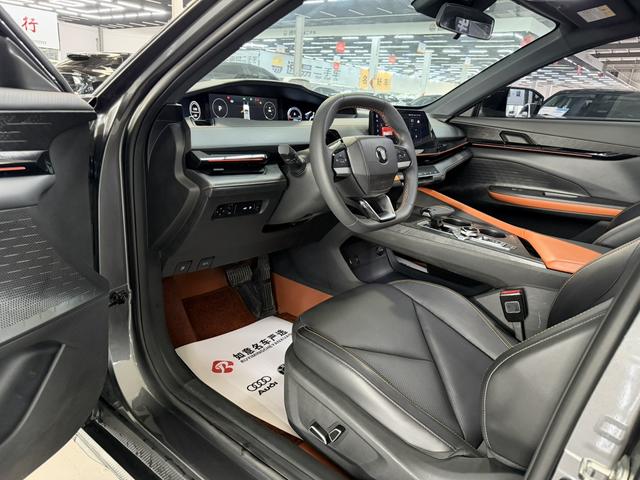 Changan UNI-V 2023 #7 Changan UNI-V 2023 immagine di auto #7