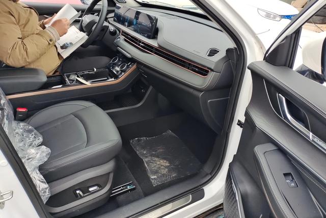 Exceed Chasing Wind C-DM 2023 صورة سيارة #7