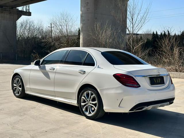 Mercedes-Benz C Class 2016 car image #7