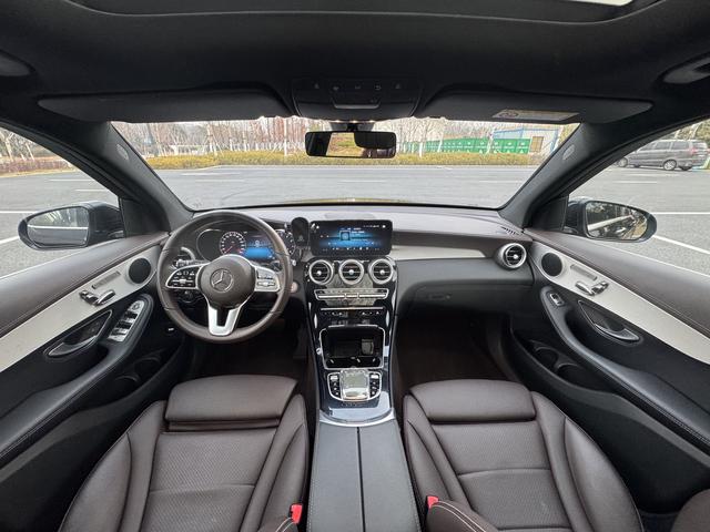 Mercedes-Benz GLC Class 2022 car image #7