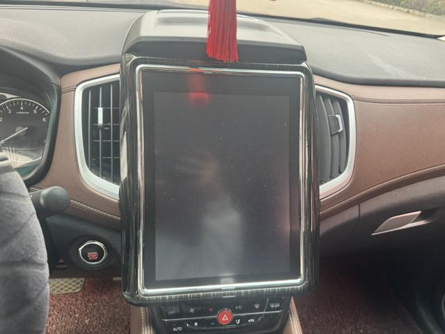 SWM斯威汽车 SWM斯威X7 2018 #7 SWM斯威汽车 SWM斯威X7 2018 汽车图片 #7