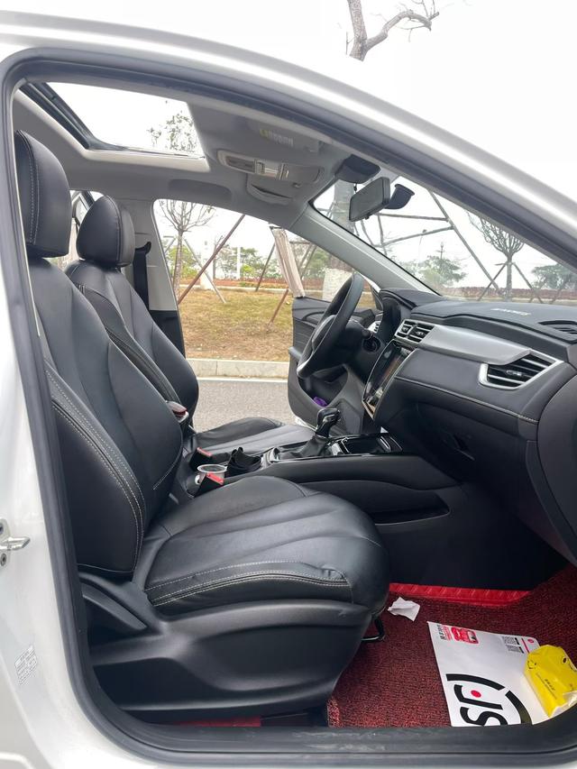 Roewe i5 2021 car image #7