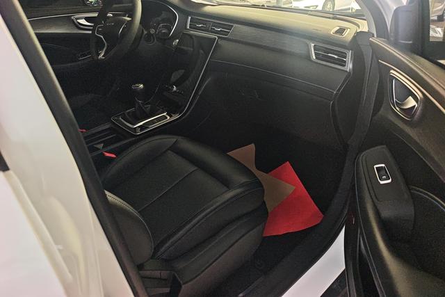 Roewe RX5 2021 изображение автомобиля #7