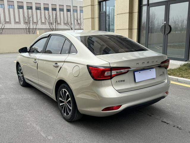 Roewe i5 2021 car image #7