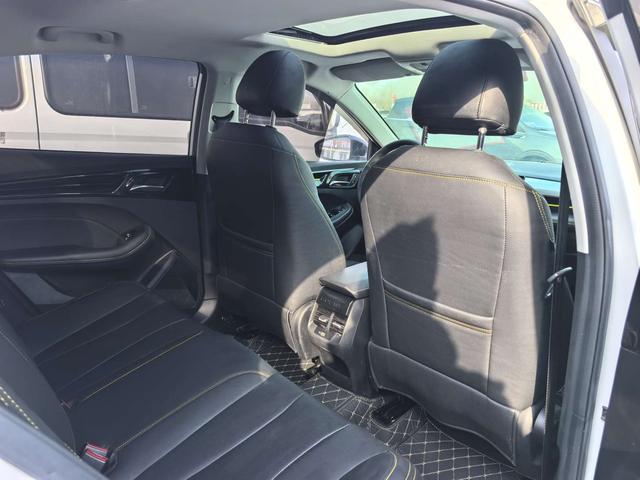 Roewe i5 2021 car image #7