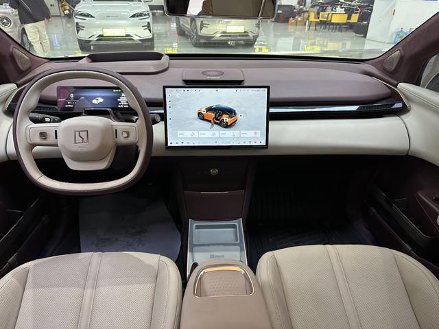 极氪 极氪X 2023 汽车图片 #7