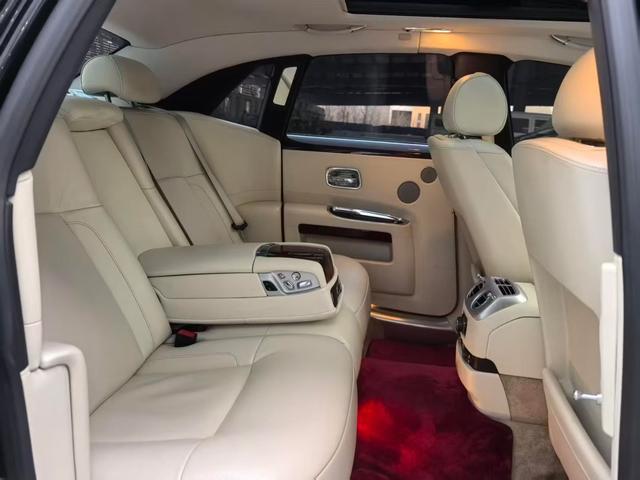 劳斯莱斯 古思特 2010 #7 劳斯莱斯 古思特 2010 汽车图片 #7