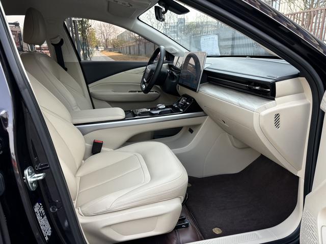 Wuling Starlight 2023 immagine di auto #7