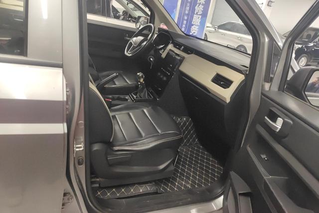 五菱汽车 五菱宏光PLUS 2021 #7 五菱汽车 五菱宏光PLUS 2021 汽车图片 #7