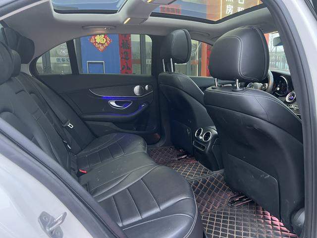 Mercedes-Benz C Class 2019 car image #7