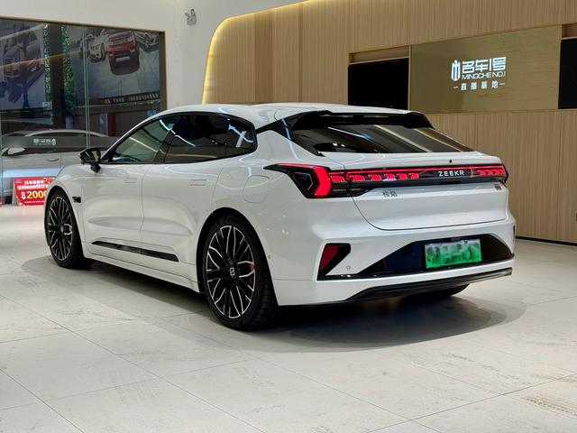 极氪 极氪001 2025 汽车图片 #7