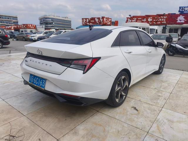 Hyundai Elantra 2022 car image #7