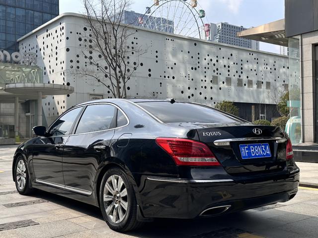 Hyundai Equus 2012 изображение автомобиля #7