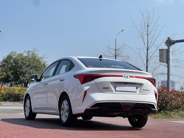 Hyundai Verna 2020 car image #7