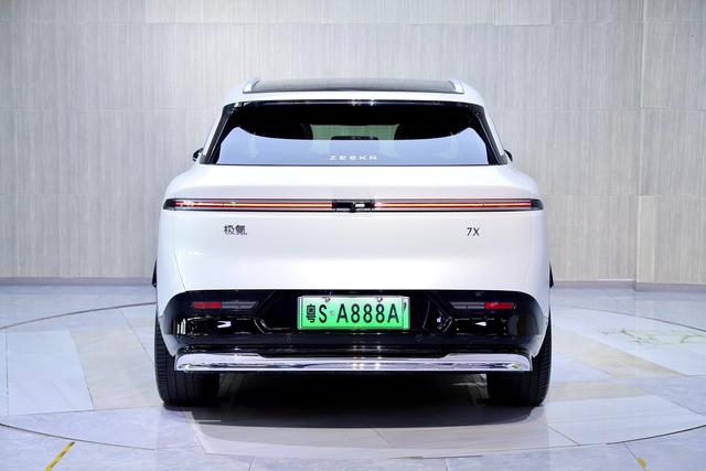 极氪 极氪7X 2024 汽车图片 #7