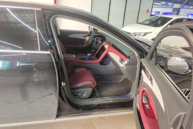 HongQi H5 2025 car image #7