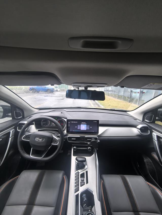 GEELY Coolray 2023 car image #7