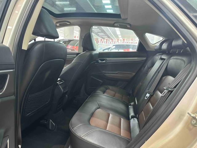 GEELY Emgrand GS 2016 car image #7