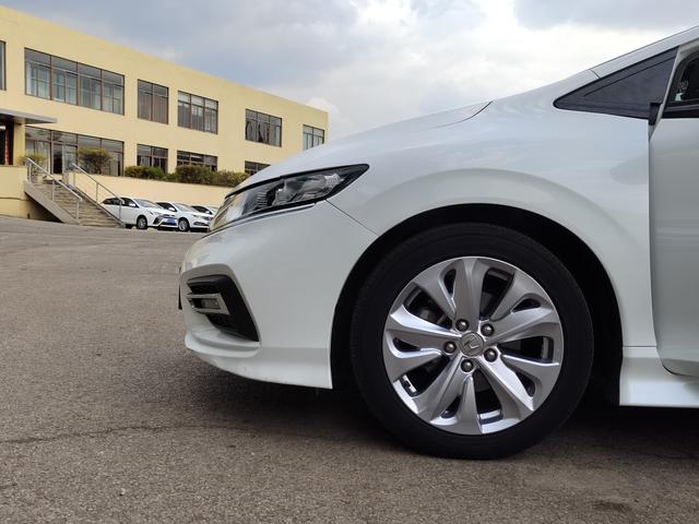 Honda Jade 2019 изображение автомобиля #7