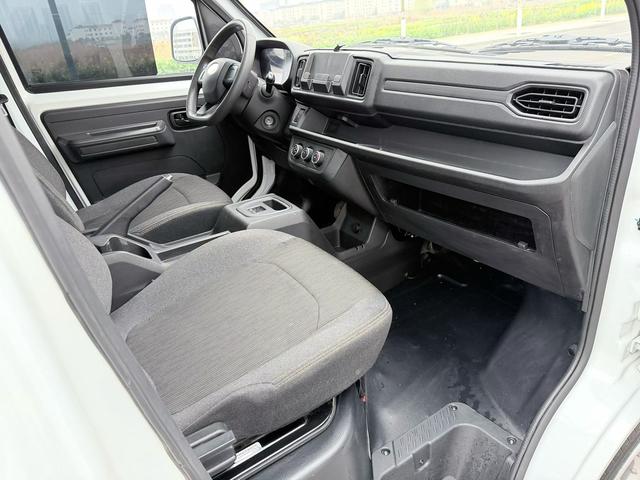 凯翼 凯翼江豚E7 2025 汽车图片 #7