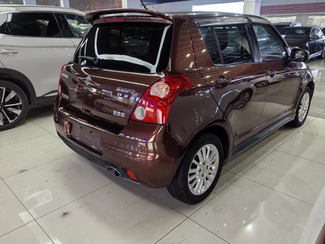 铃木 雨燕 2011 汽车图片 #7