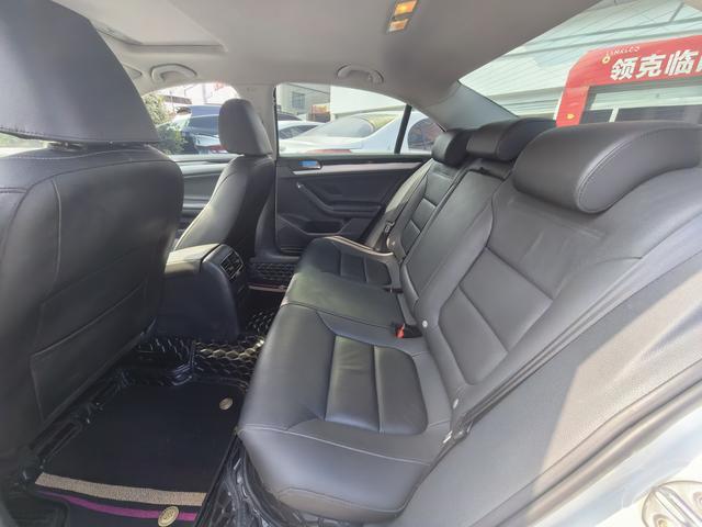 Volkswagen Sagitar 2018 صورة سيارة #7