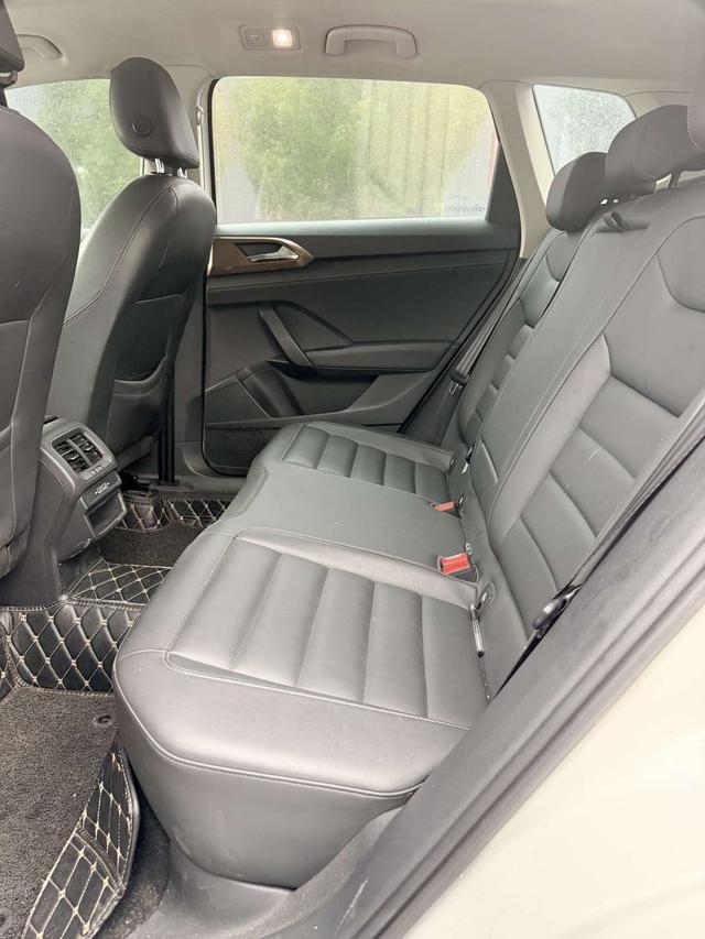 Volkswagen Tharu 2019 car image #7