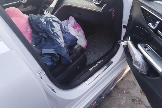 Mercedes-Benz C Class 2023 car image #7