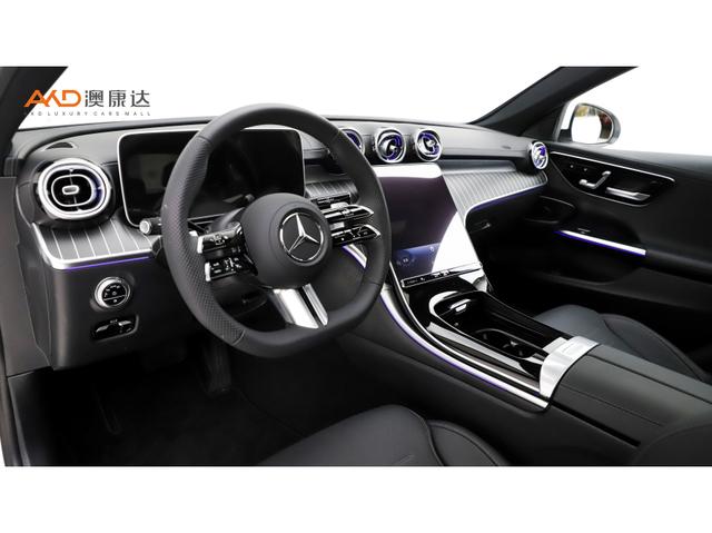 Mercedes-Benz C Class 2024 صورة سيارة #7