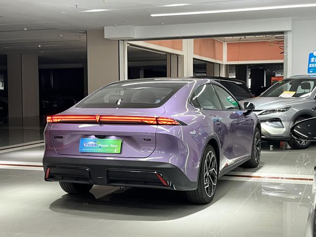 Deepal L06 2025 imagem de carro #7