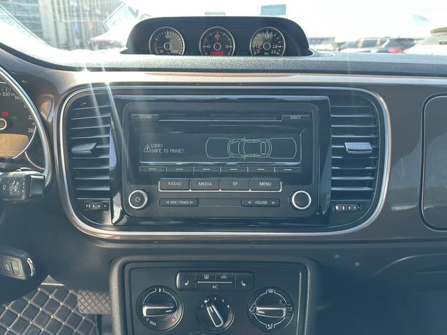 Volkswagen Beetle 2012 изображение автомобиля #7