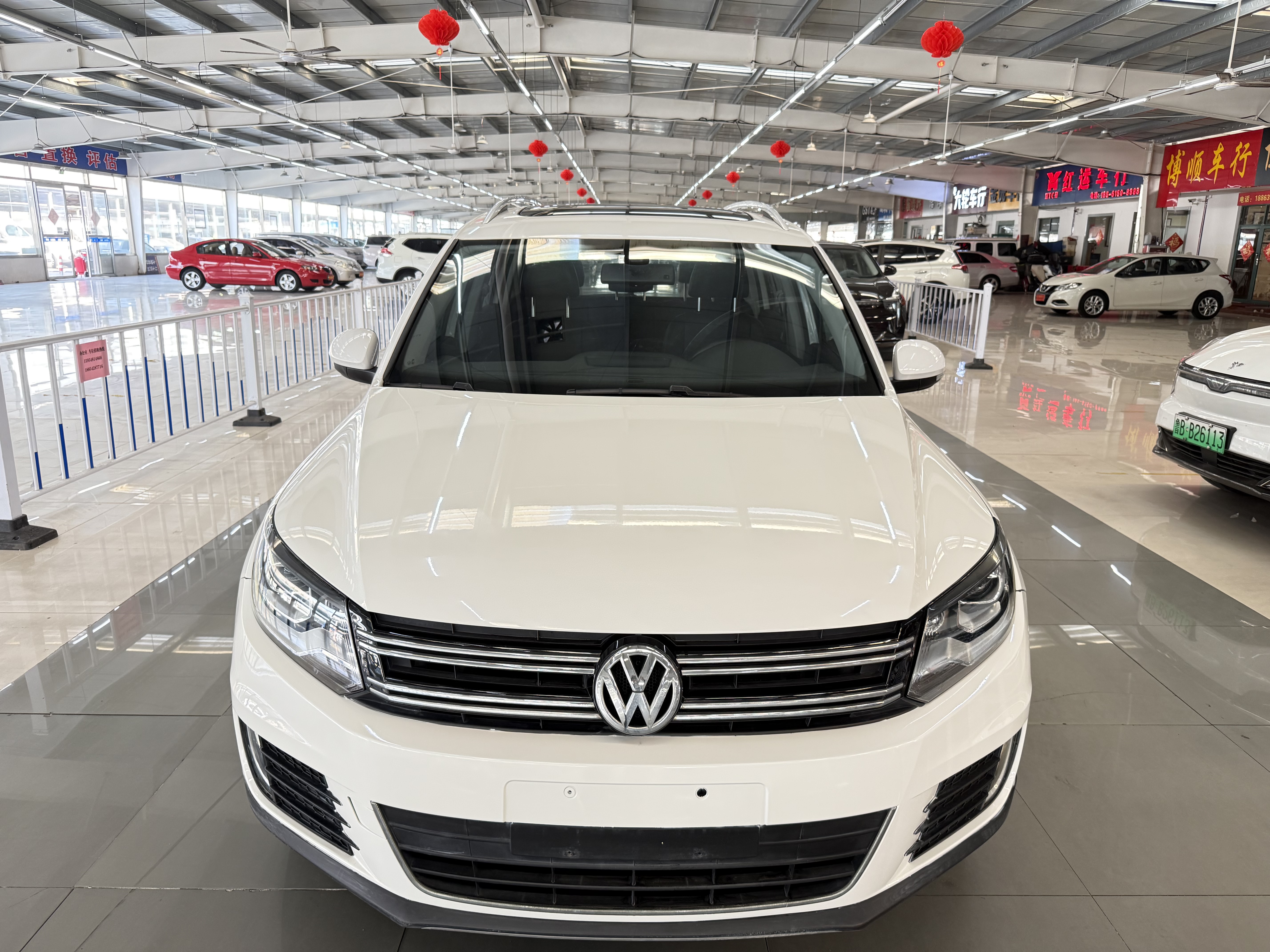 Volkswagen Tiguan 2016 car image #7