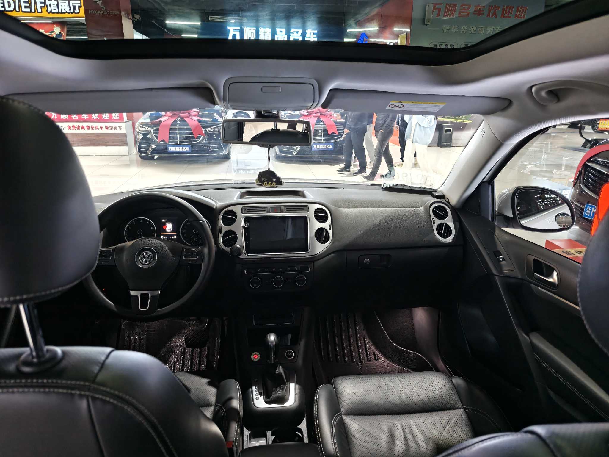 Volkswagen Tiguan 2016 car image #7