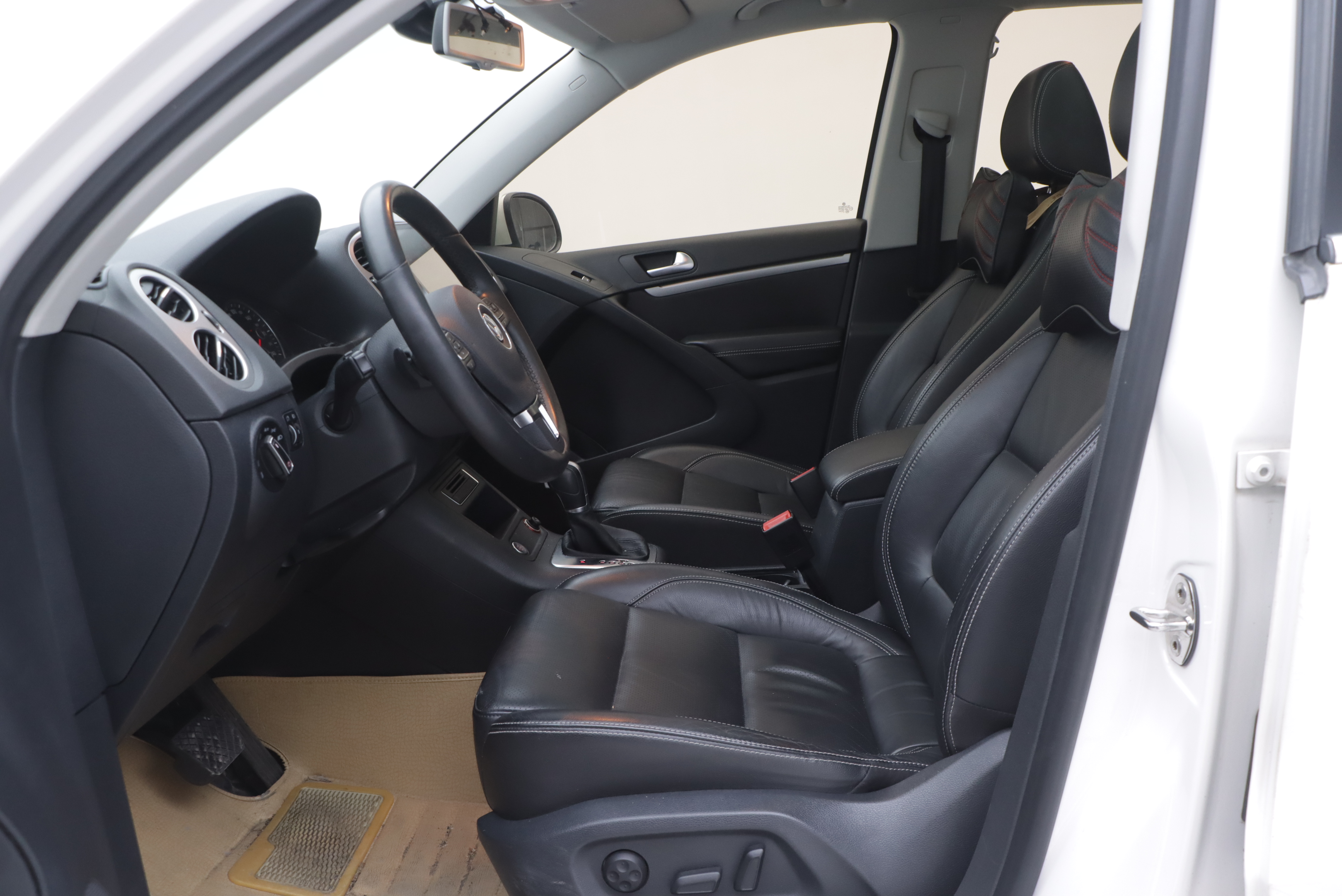 Volkswagen Tiguan 2016 car image #7