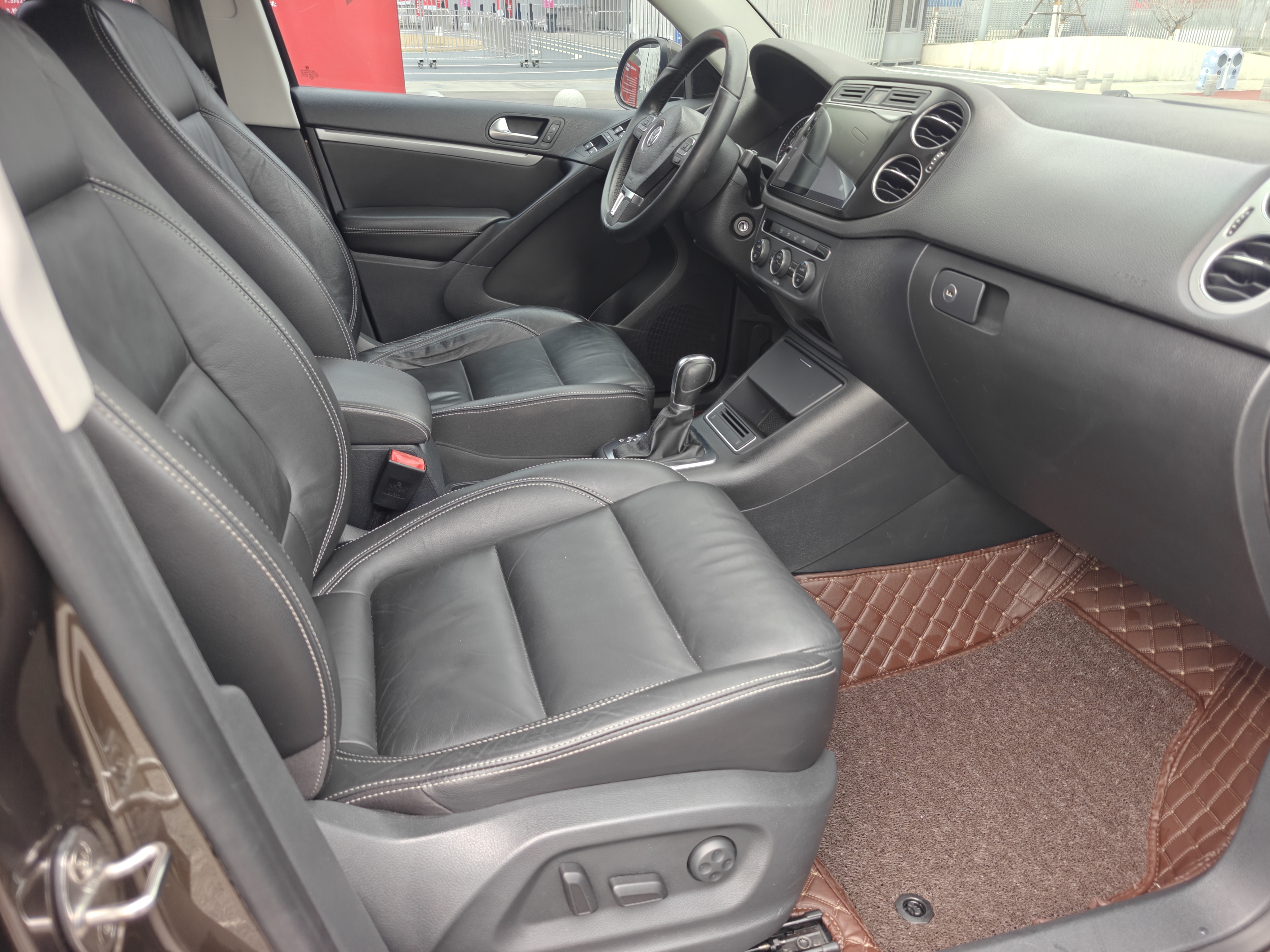 Volkswagen Tiguan 2016 immagine di auto #7