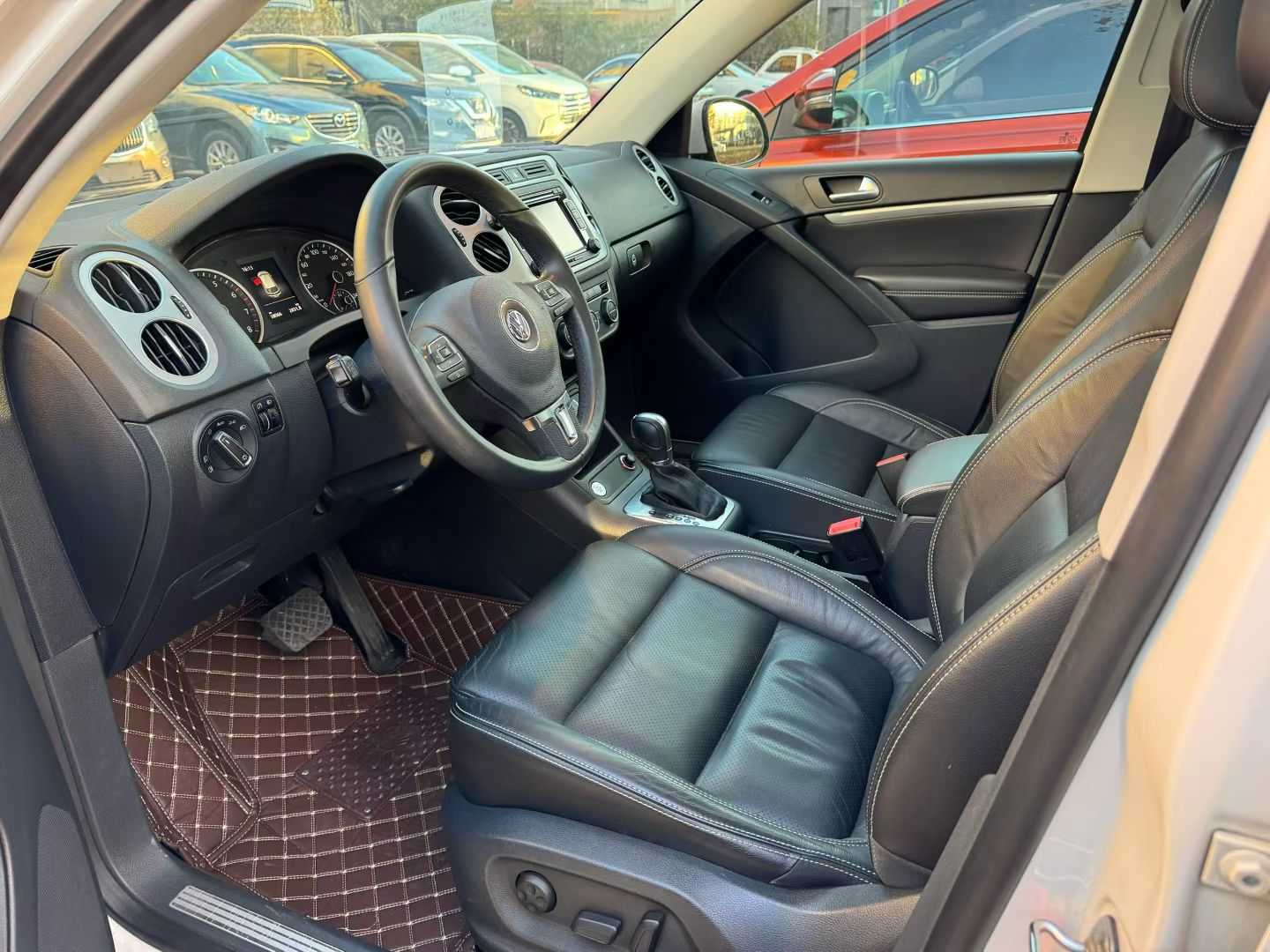 Volkswagen Tiguan 2016 car image #7