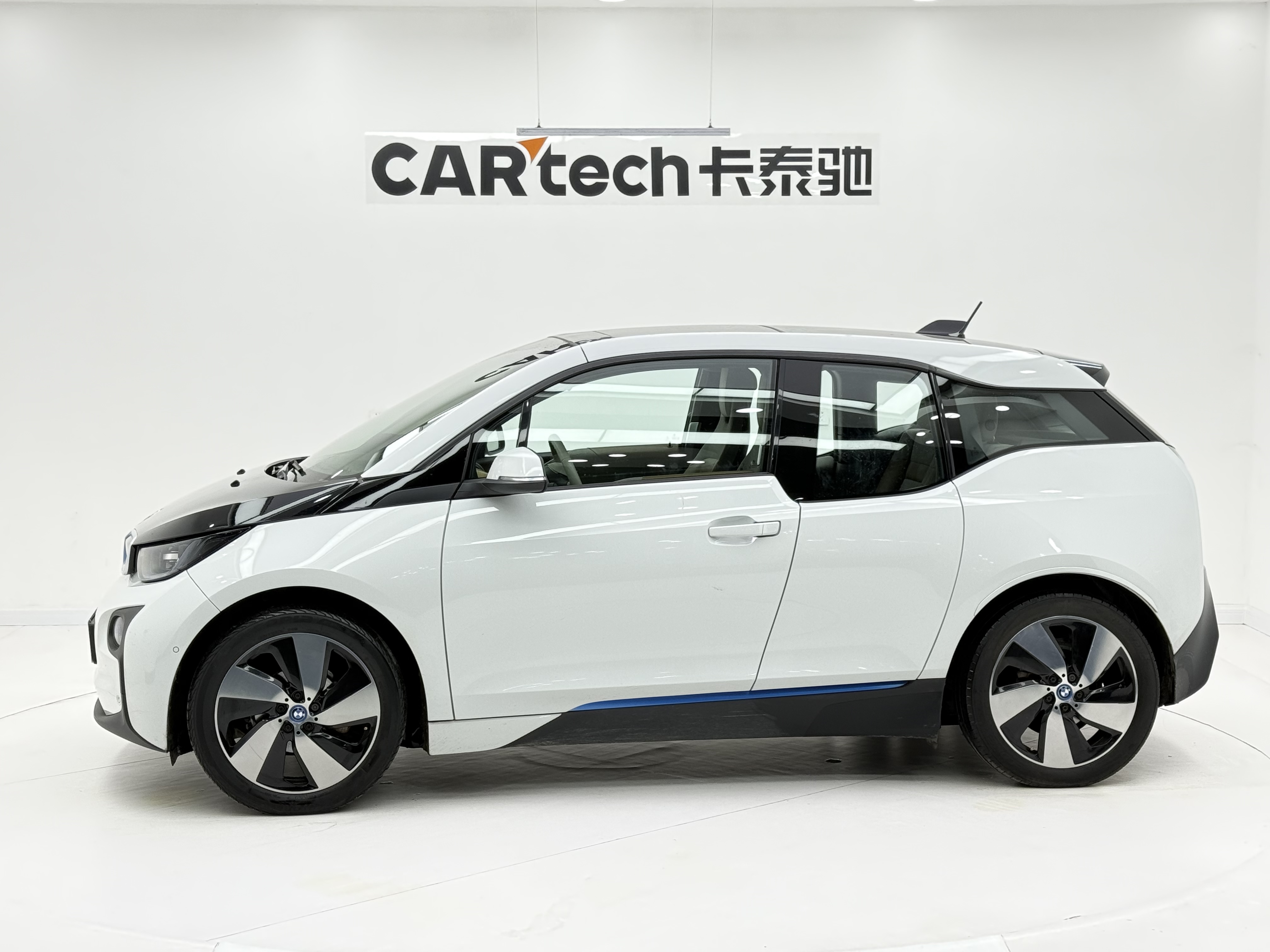 BMW i3 (Imported) 2016 #7 BMW i3 (Imported) 2016 صورة سيارة #7