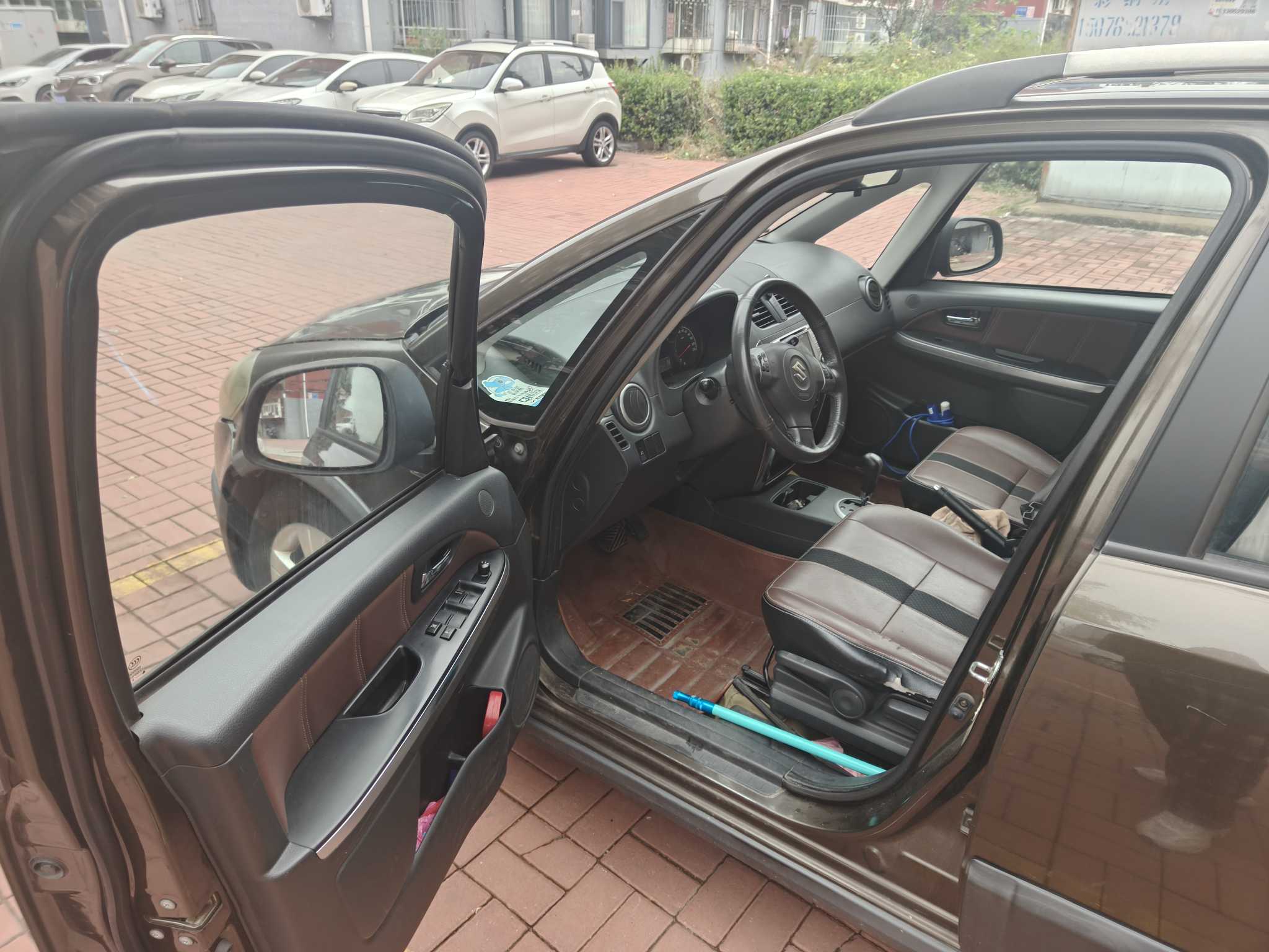 Suzuki SX4 Sedan 2013 imagem de carro #7