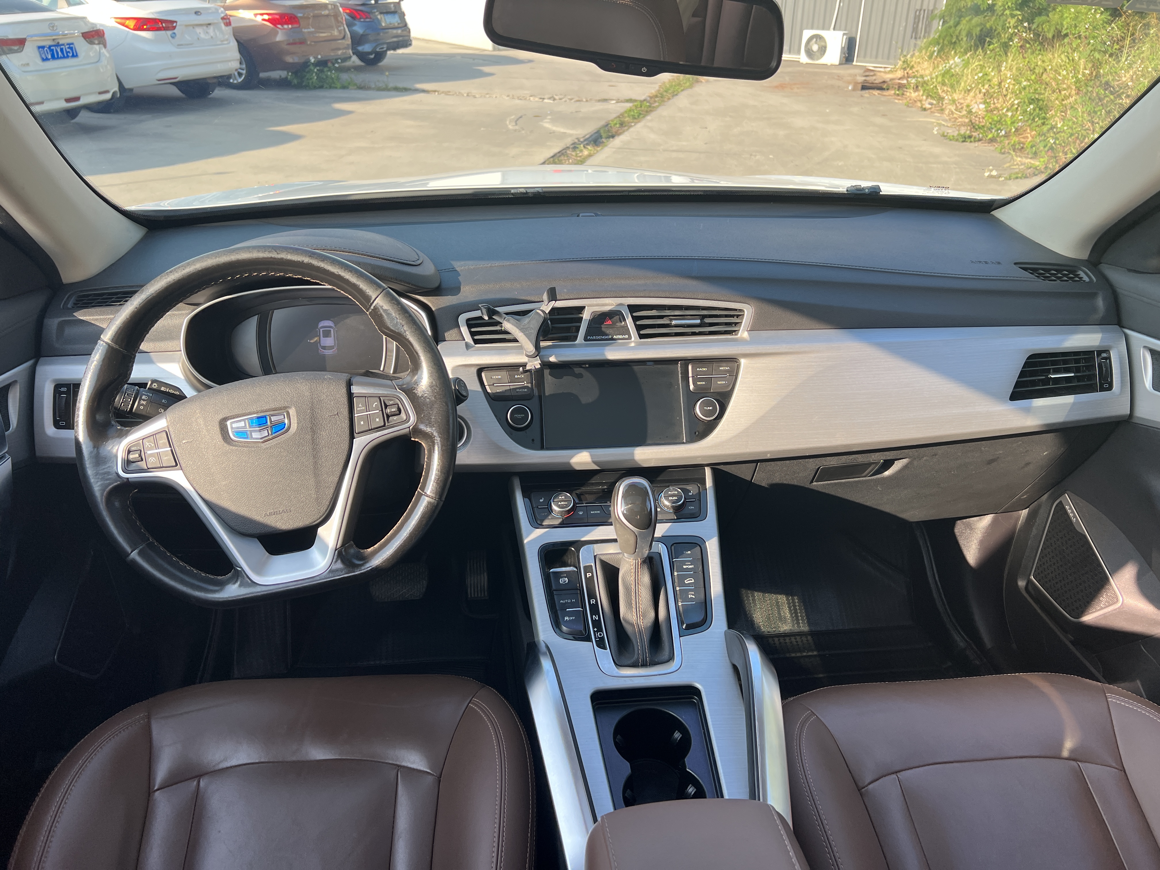 GEELY Boyue 2018 car image #7