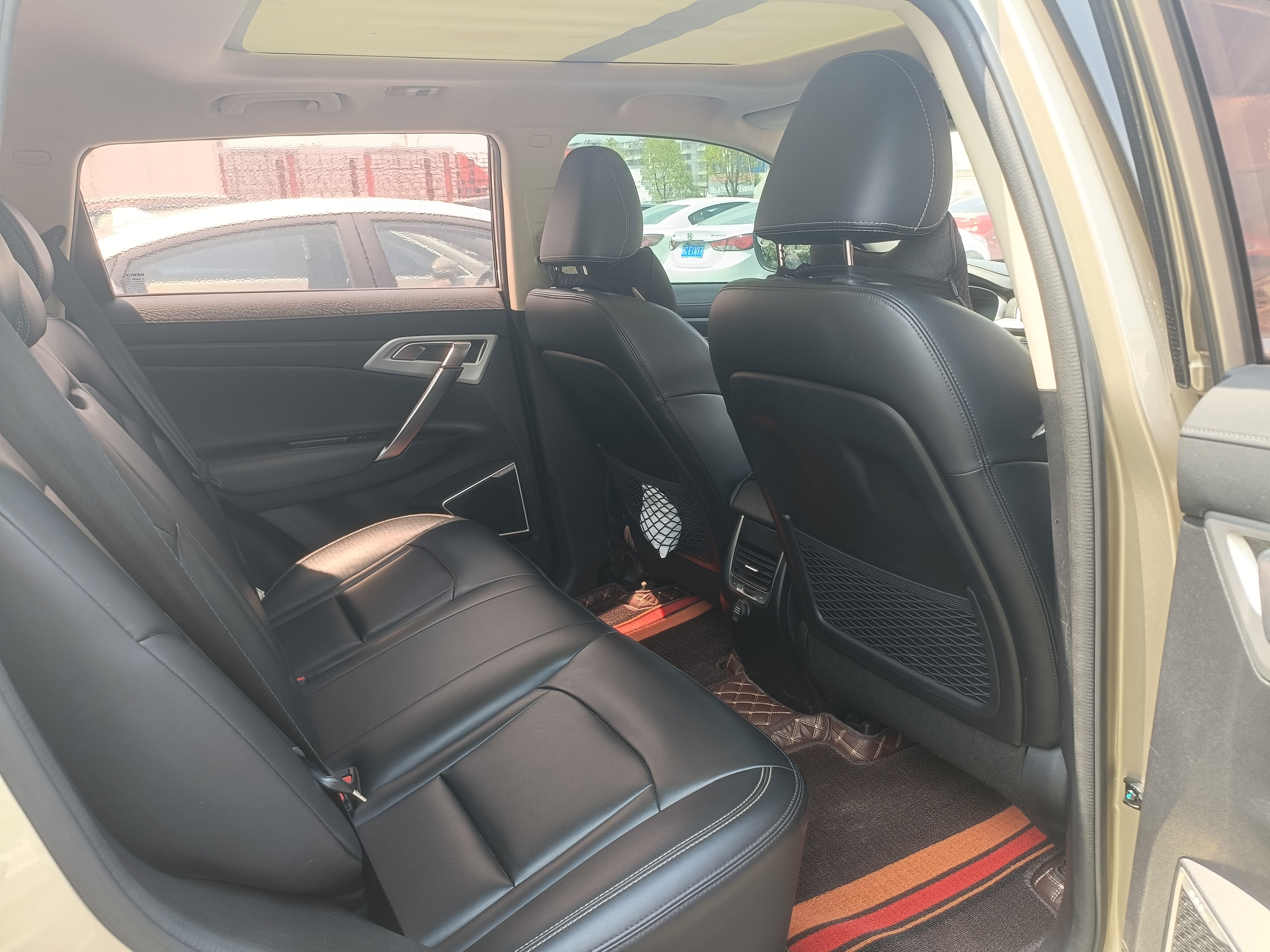 GEELY 2018 #7 GEELY 2018 car image #7