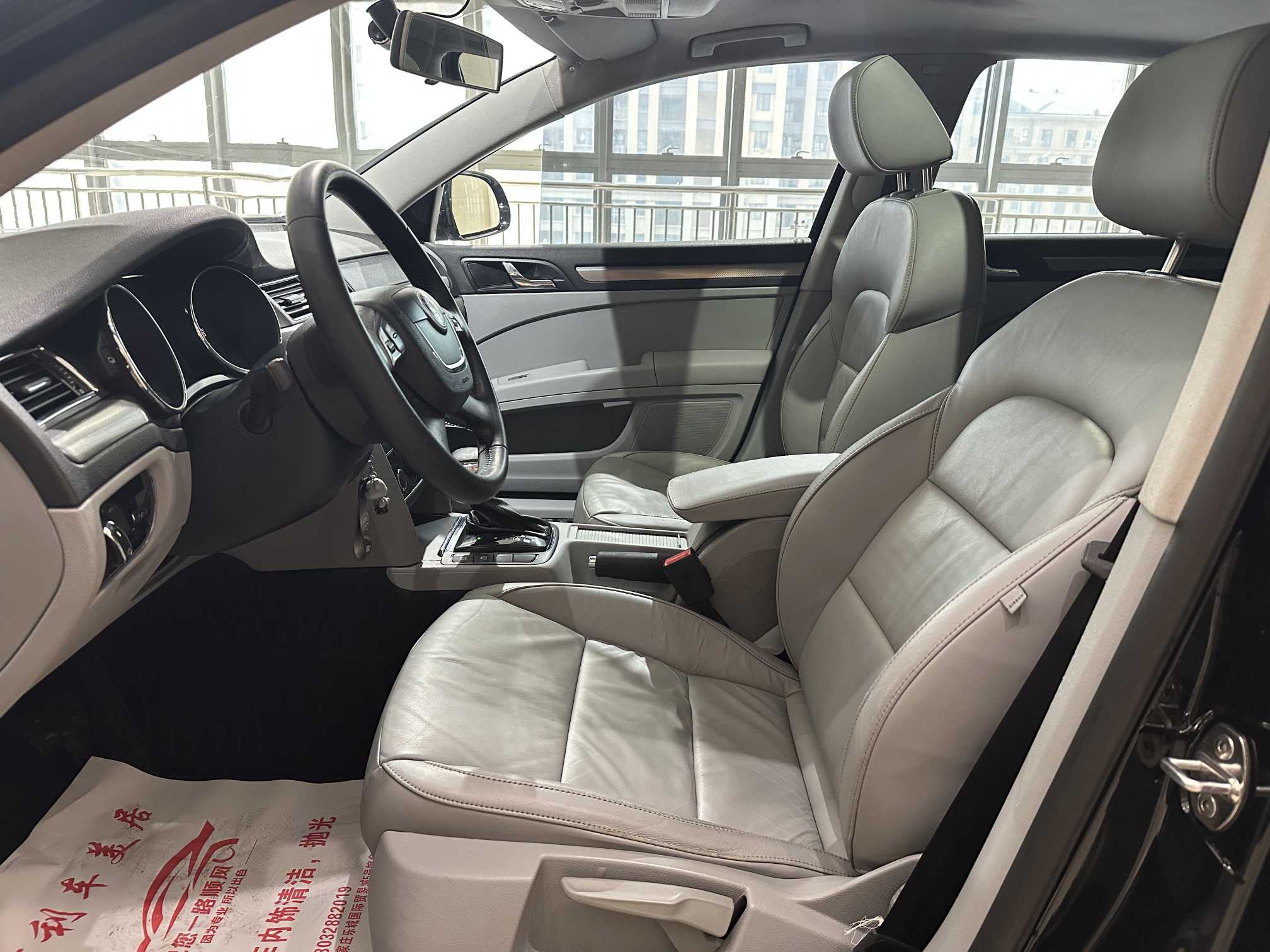 Skoda Superb 2013 immagine di auto #7