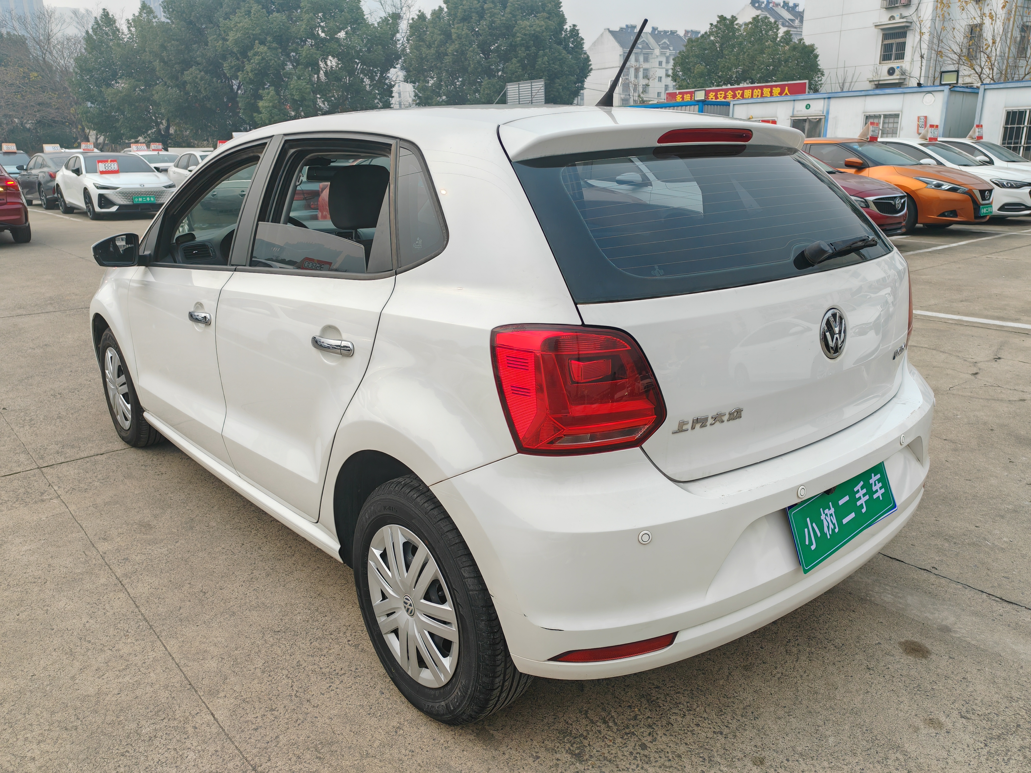 Volkswagen Polo 2016 car image #7