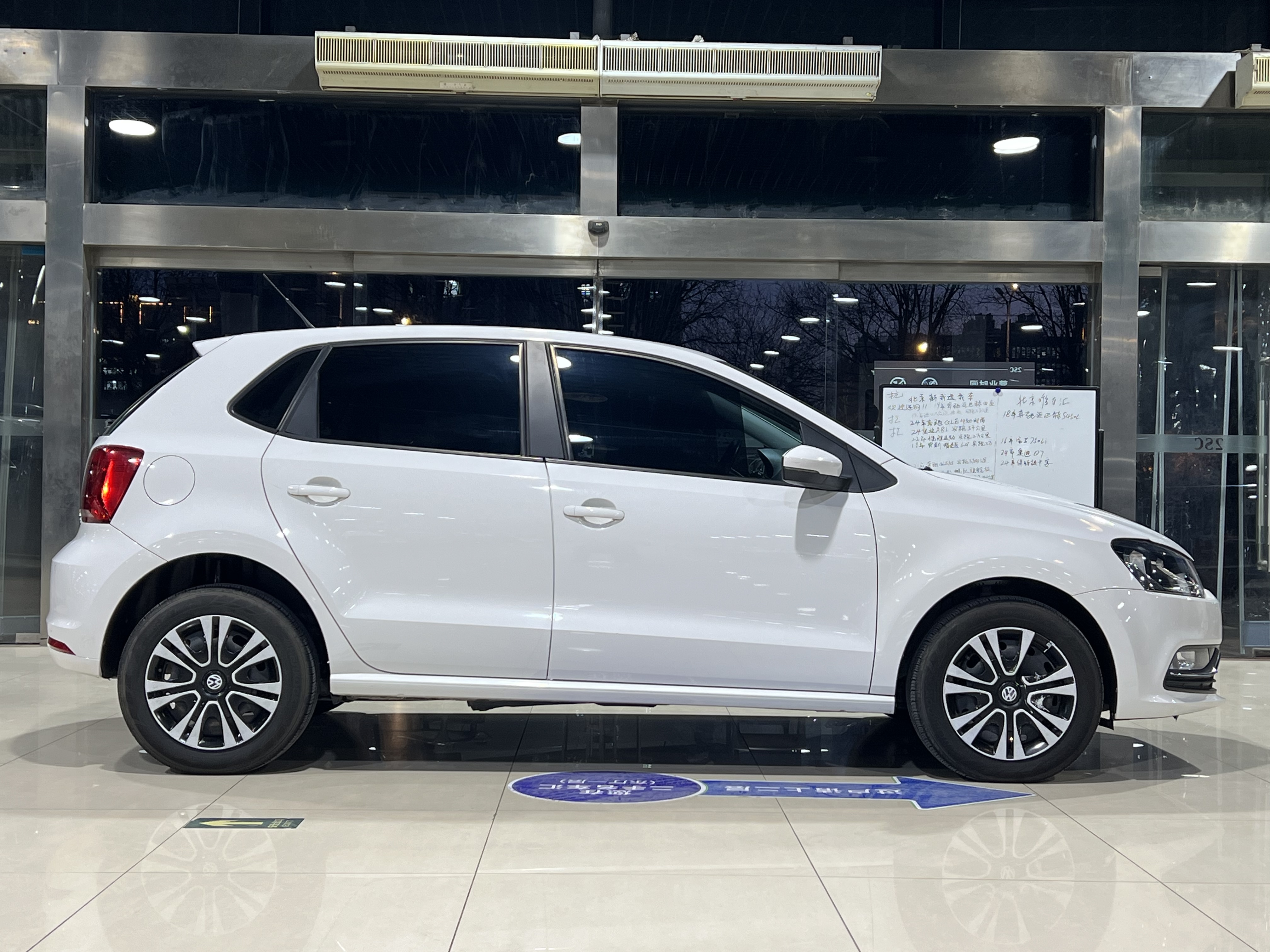 Volkswagen Polo 2016 immagine di auto #7