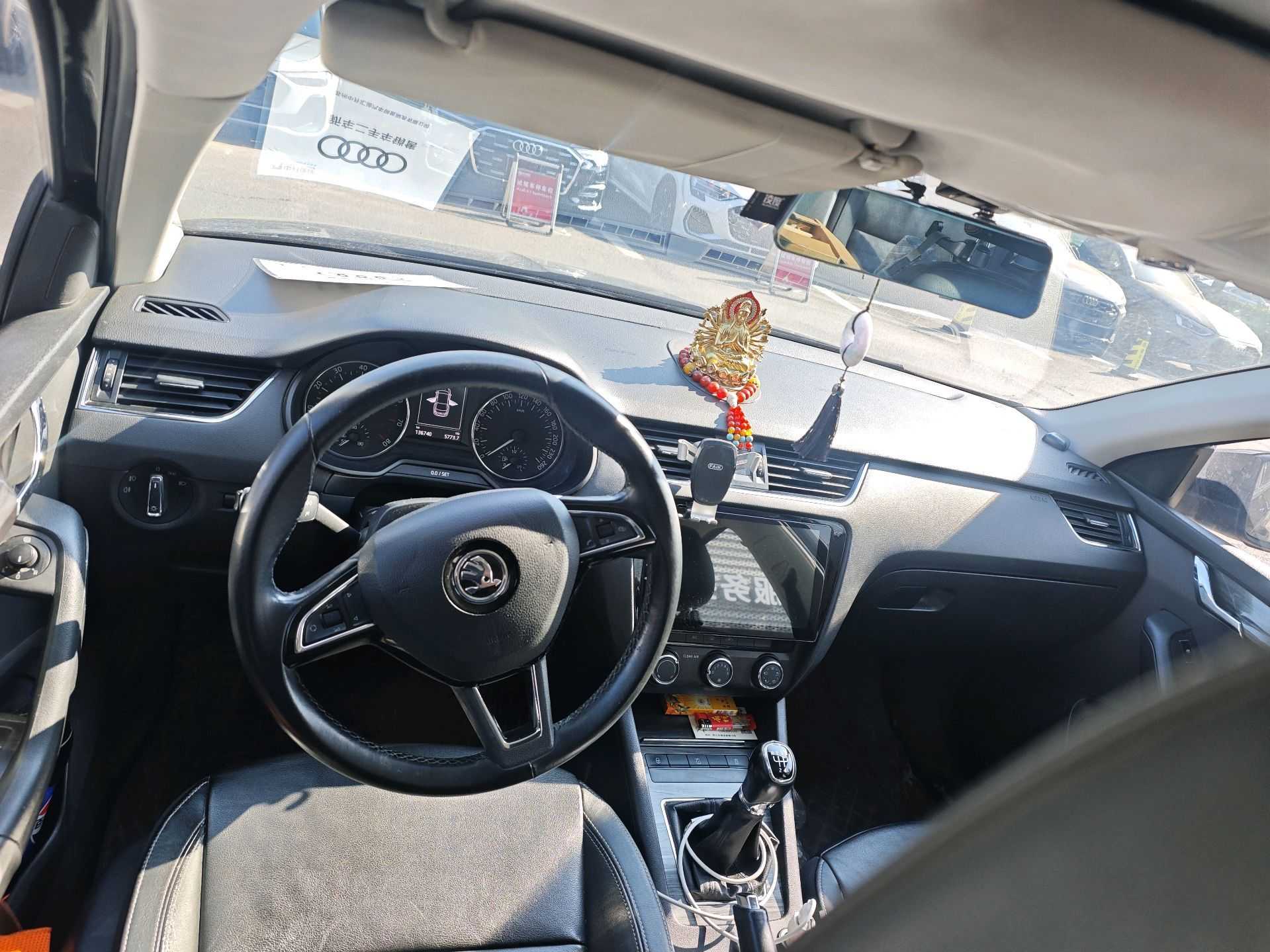Skoda Octavia 2016 car image #7